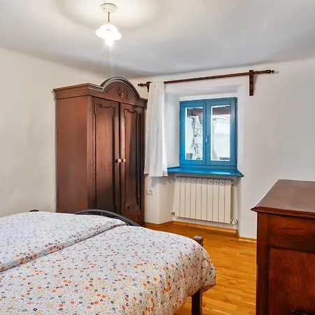 Apartma Hisa Pliska דירה