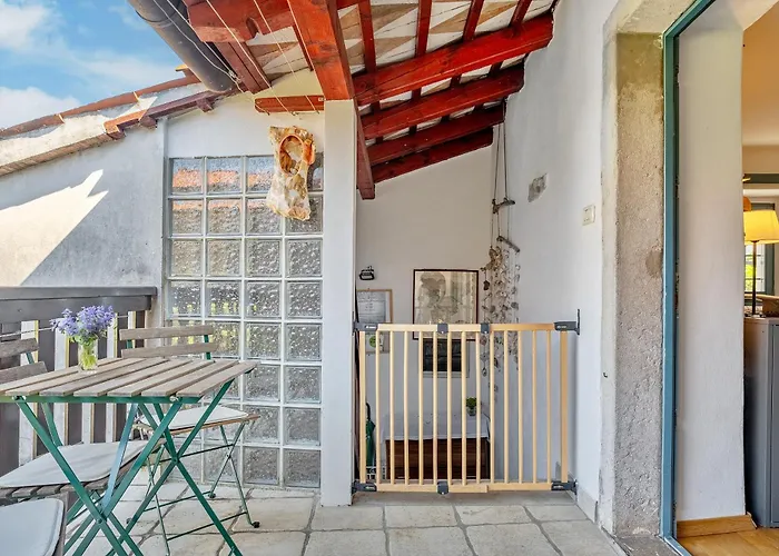 Apartma Hisa Pliska *